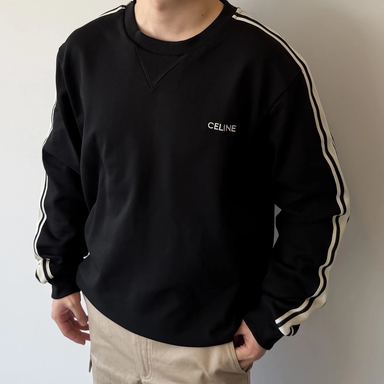 RD-C274 · Sleeve-Tape Crewneck Sweatshirt showcase view 4