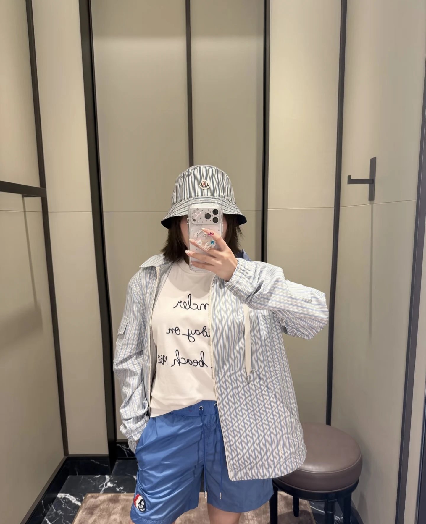 RD-C189 · Embroidered Logo T-Shirt showcase view 6