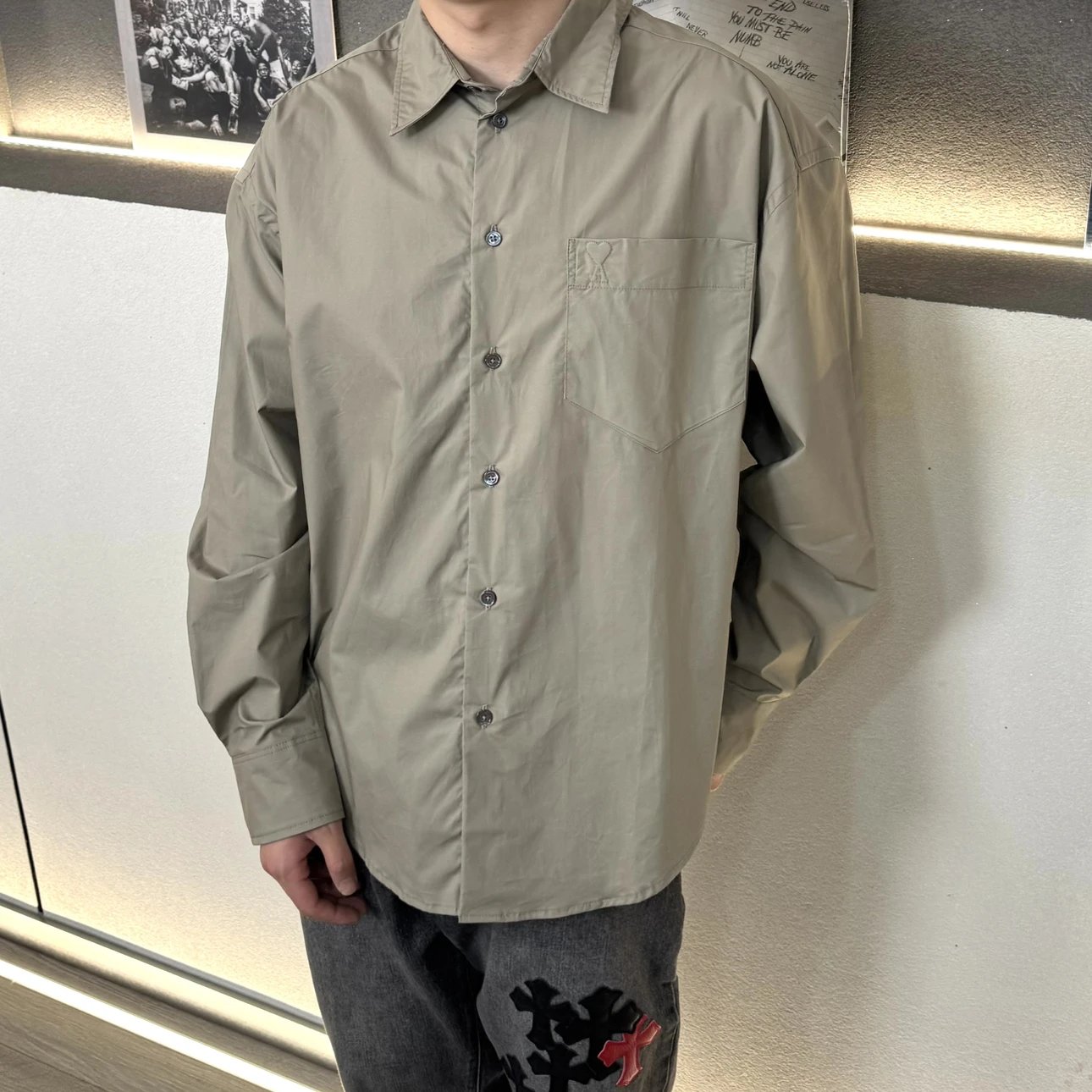 RD-C346 · Heart Embroidery Long-Sleeve Shirt – Linen Grey showcase view 5