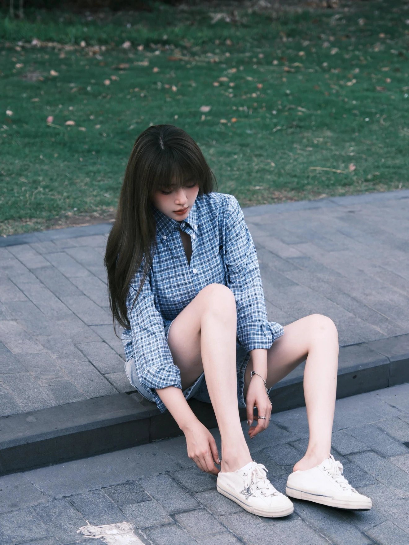 RD-C347 · Sky Blue Plaid Cropped Shirt showcase view 7