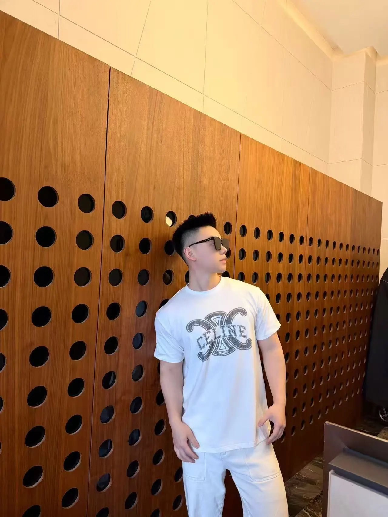 RD-C193 · Drawing Logo Cotton T-Shirt showcase view 6