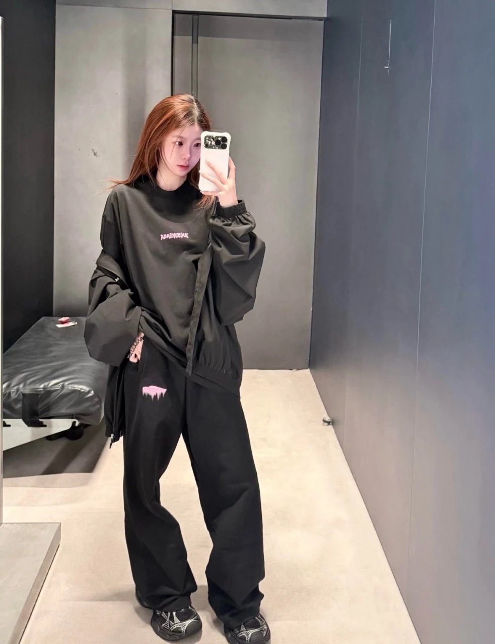 RD-C195 · Pink Letter Embroidery T-Shirt showcase view 7