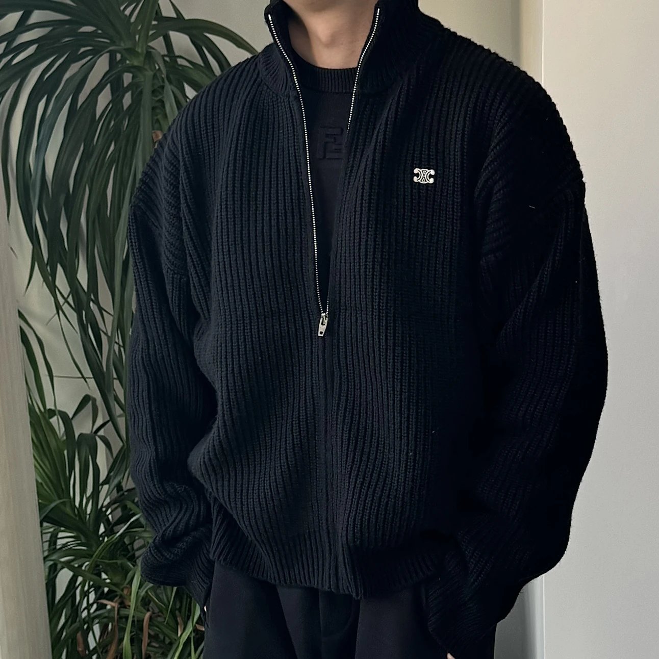RD-C381 · Men's Logo Zip-Neck Sweater showcase view 1