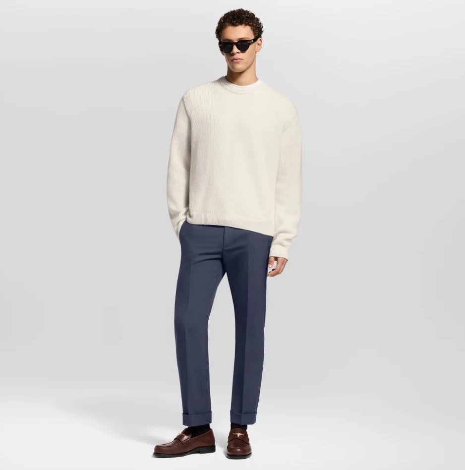 RD-C382 · Ribbed Wool Crewneck Sweater showcase view 3