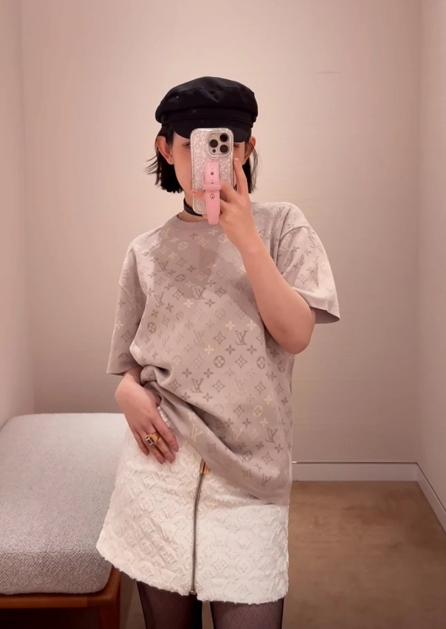 RD-C116 · Oatmeal Monogram Jacquard Knit T-Shirt showcase view 9