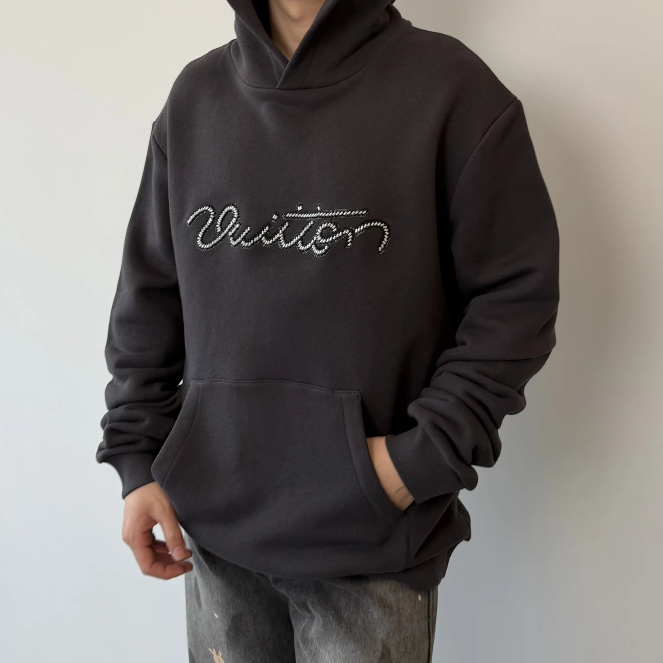 RD-C277 · Beaded Script Embroidery Hoodie showcase view 5