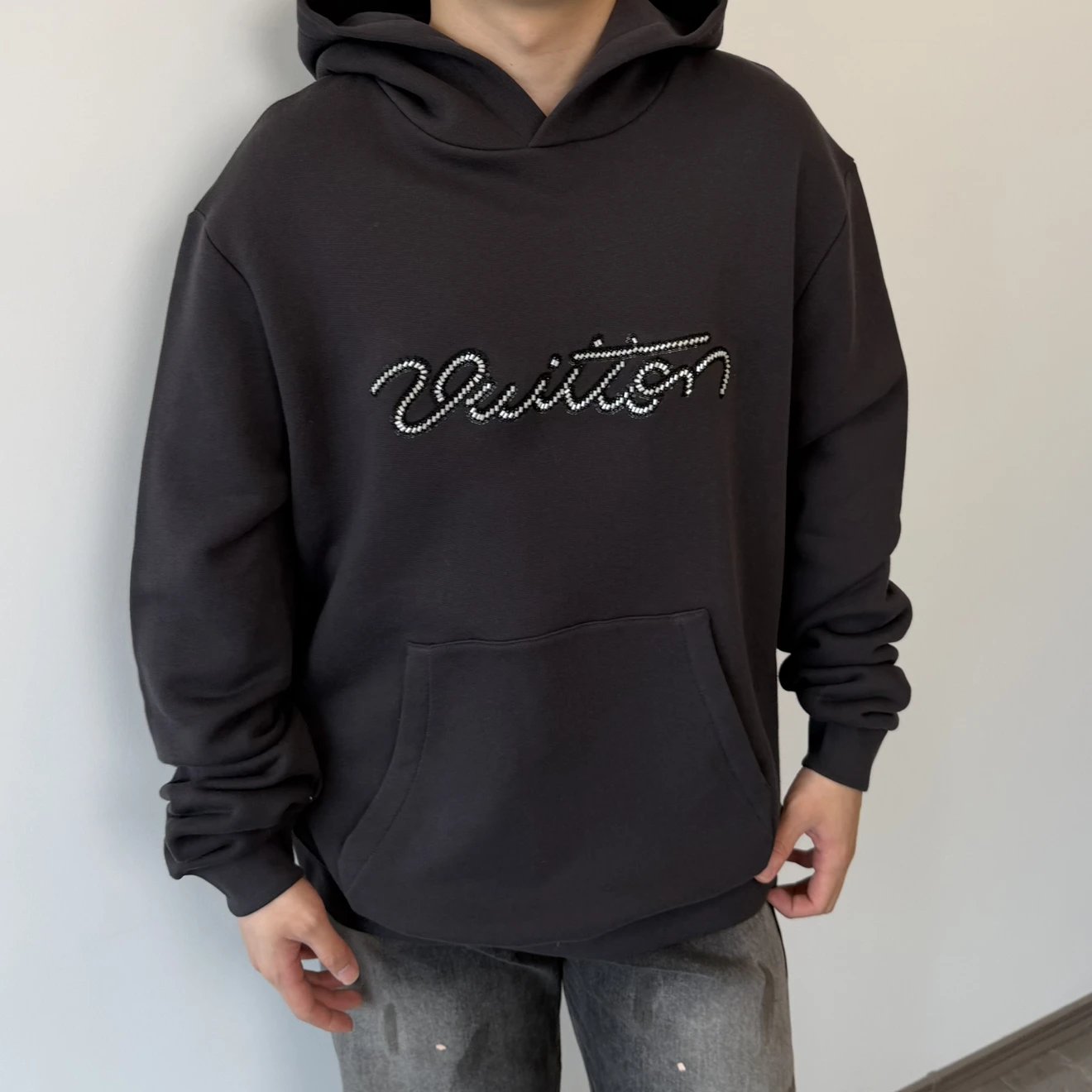 RD-C277 · Beaded Script Embroidery Hoodie showcase view 8