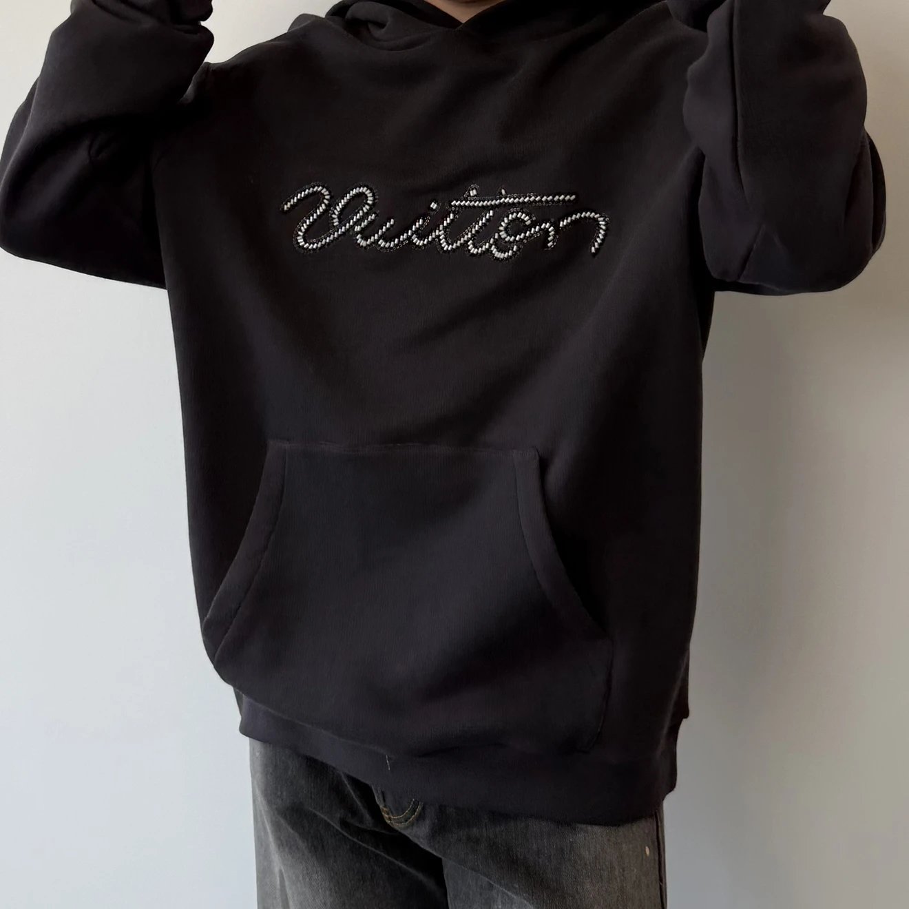 RD-C277 · Beaded Script Embroidery Hoodie showcase view 9