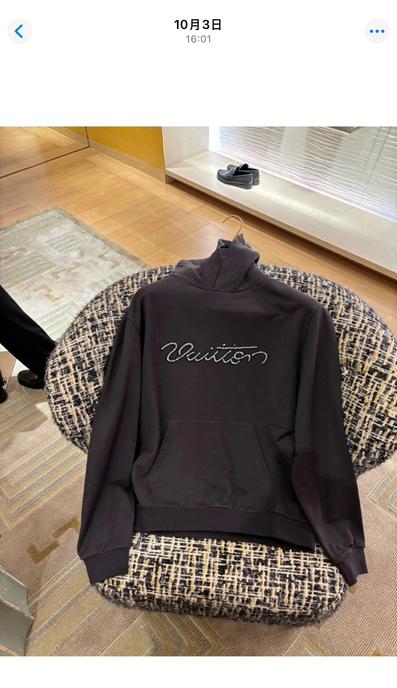 RD-C277 · Beaded Script Embroidery Hoodie showcase view 20