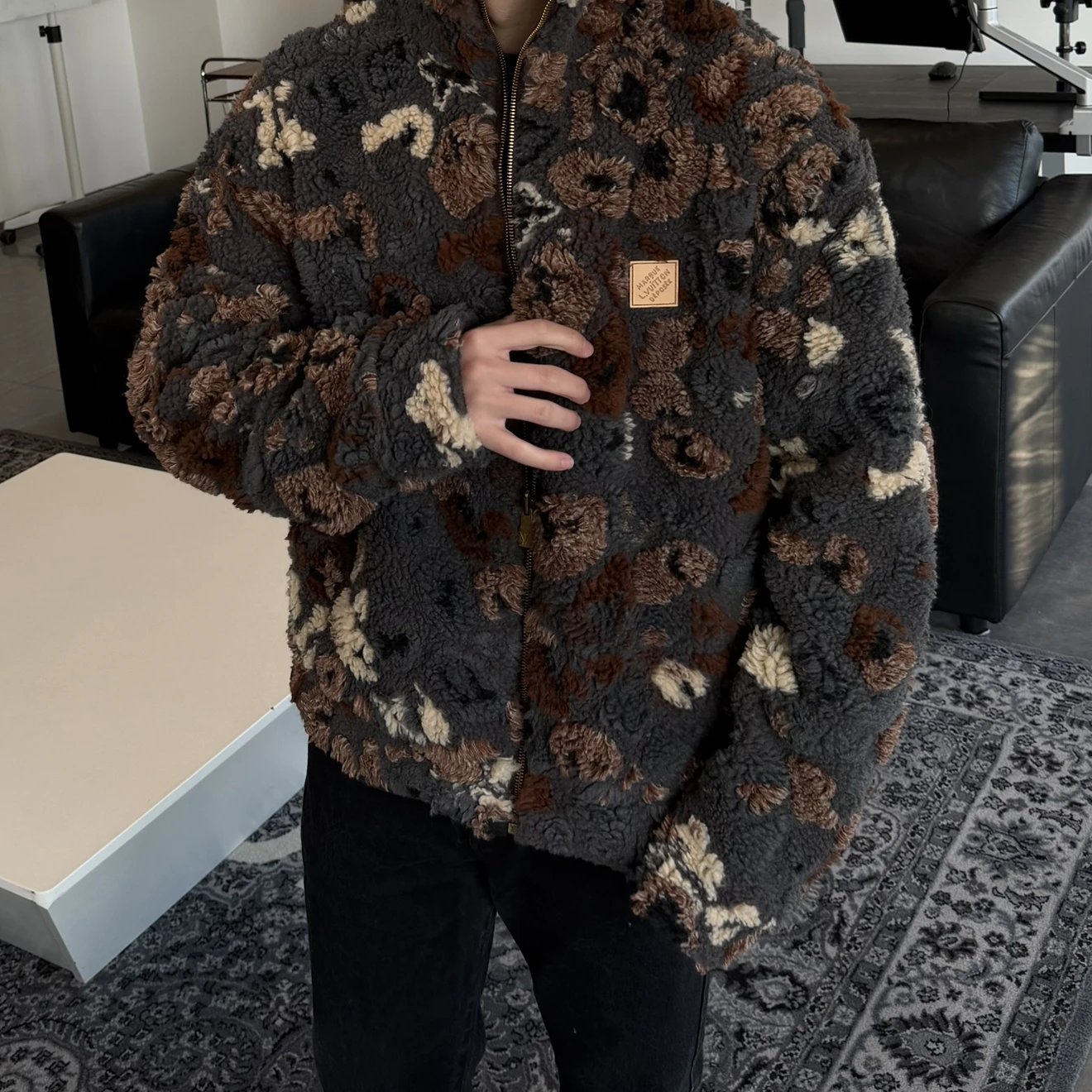 RD-C249 · Reversible Sherpa Jacket showcase view 2