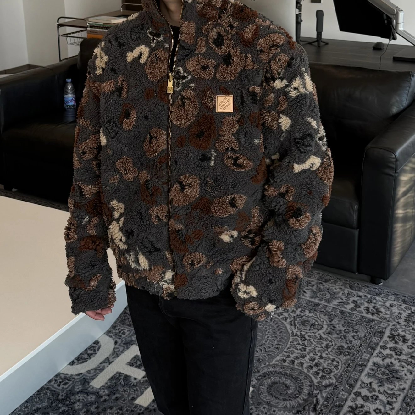 RD-C249 · Reversible Sherpa Jacket showcase view 4