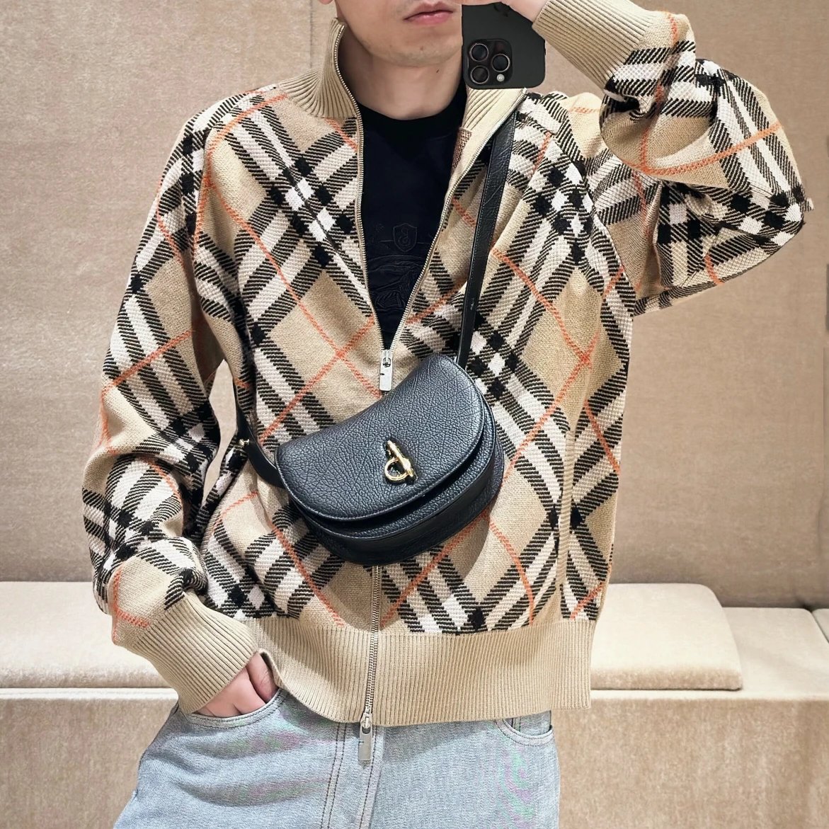 RD-C383 · Sand Check Zip-Neck Knit Jacket showcase view 1
