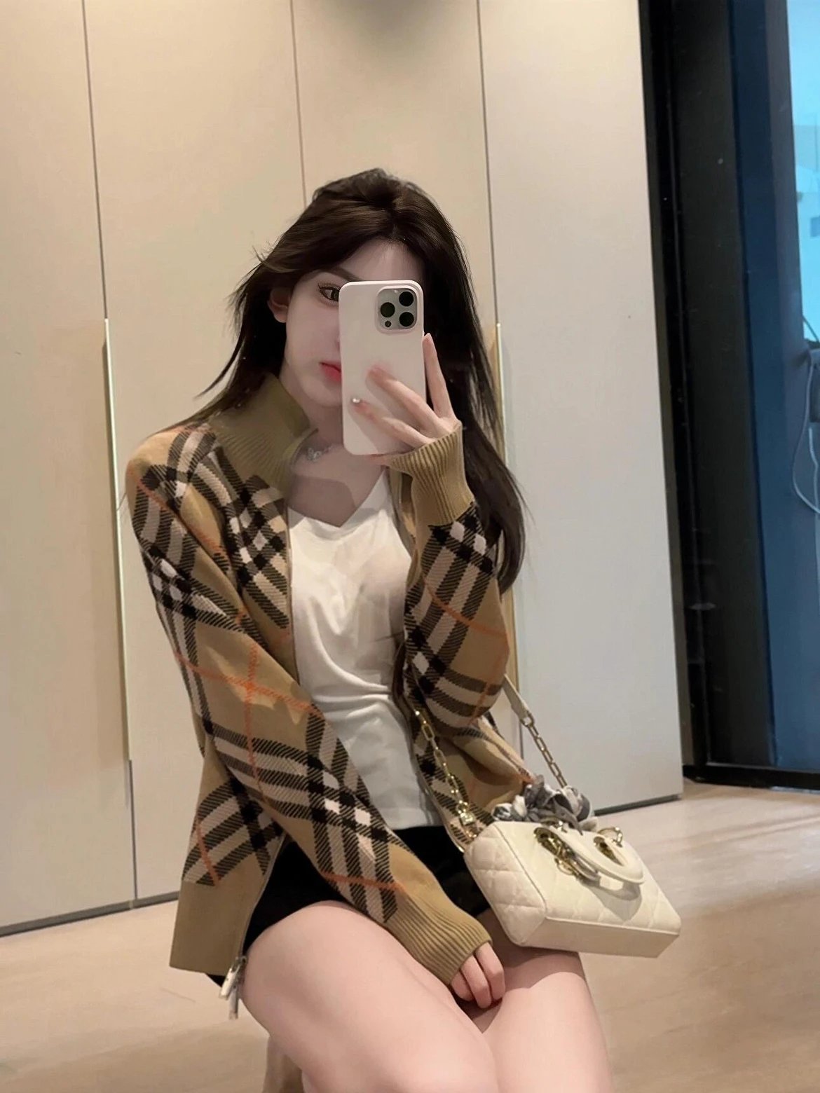 RD-C383 · Sand Check Zip-Neck Knit Jacket showcase view 8