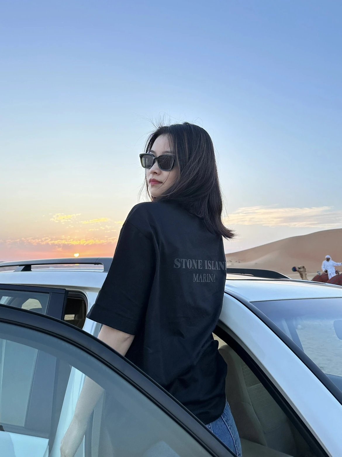 RD-C060 · Marina Graphic Crewneck T-Shirt showcase view 5