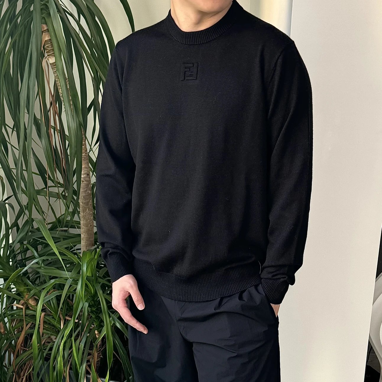 RD-C384 · Black Logo Wool Sweater showcase view 1
