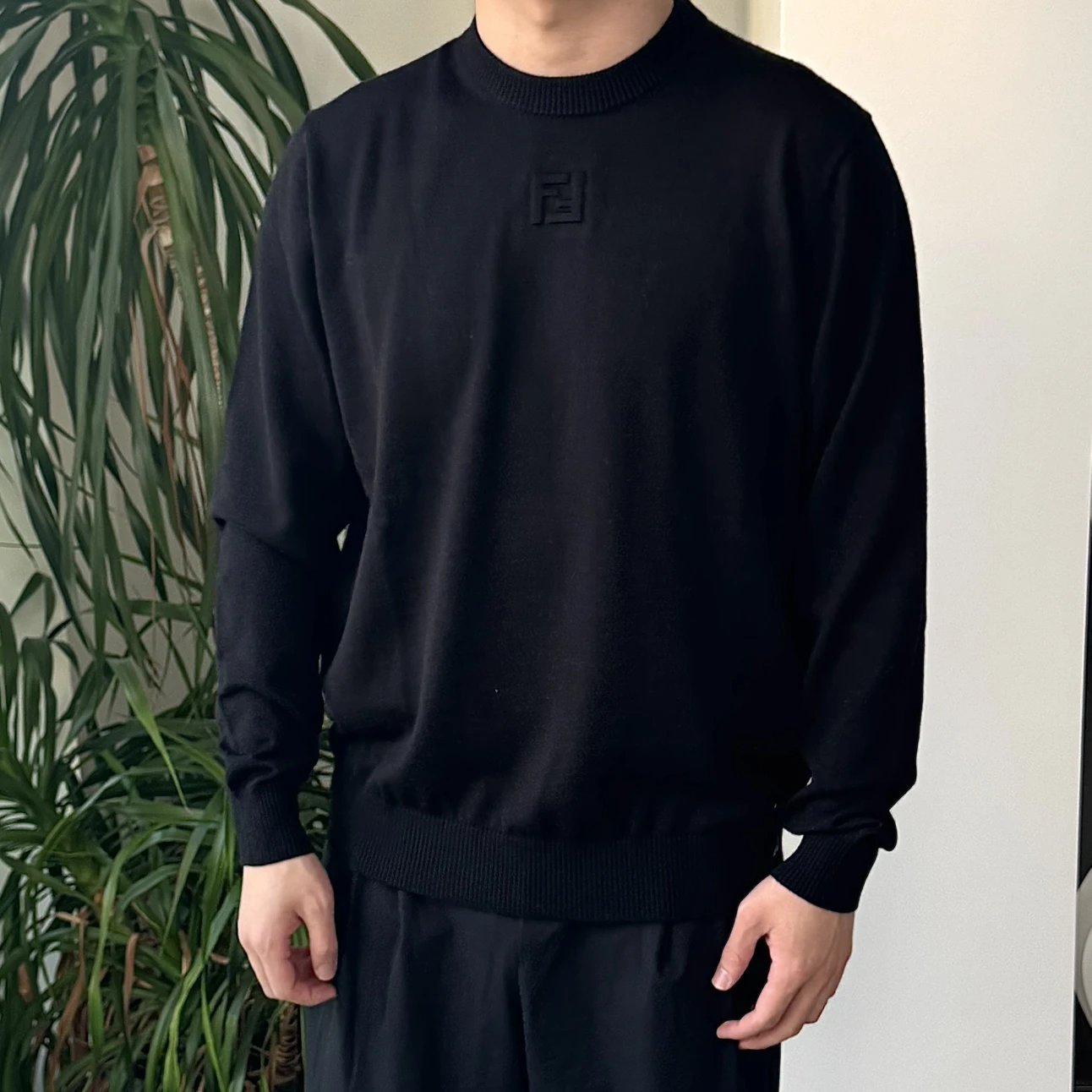 RD-C384 · Black Logo Wool Sweater showcase view 6