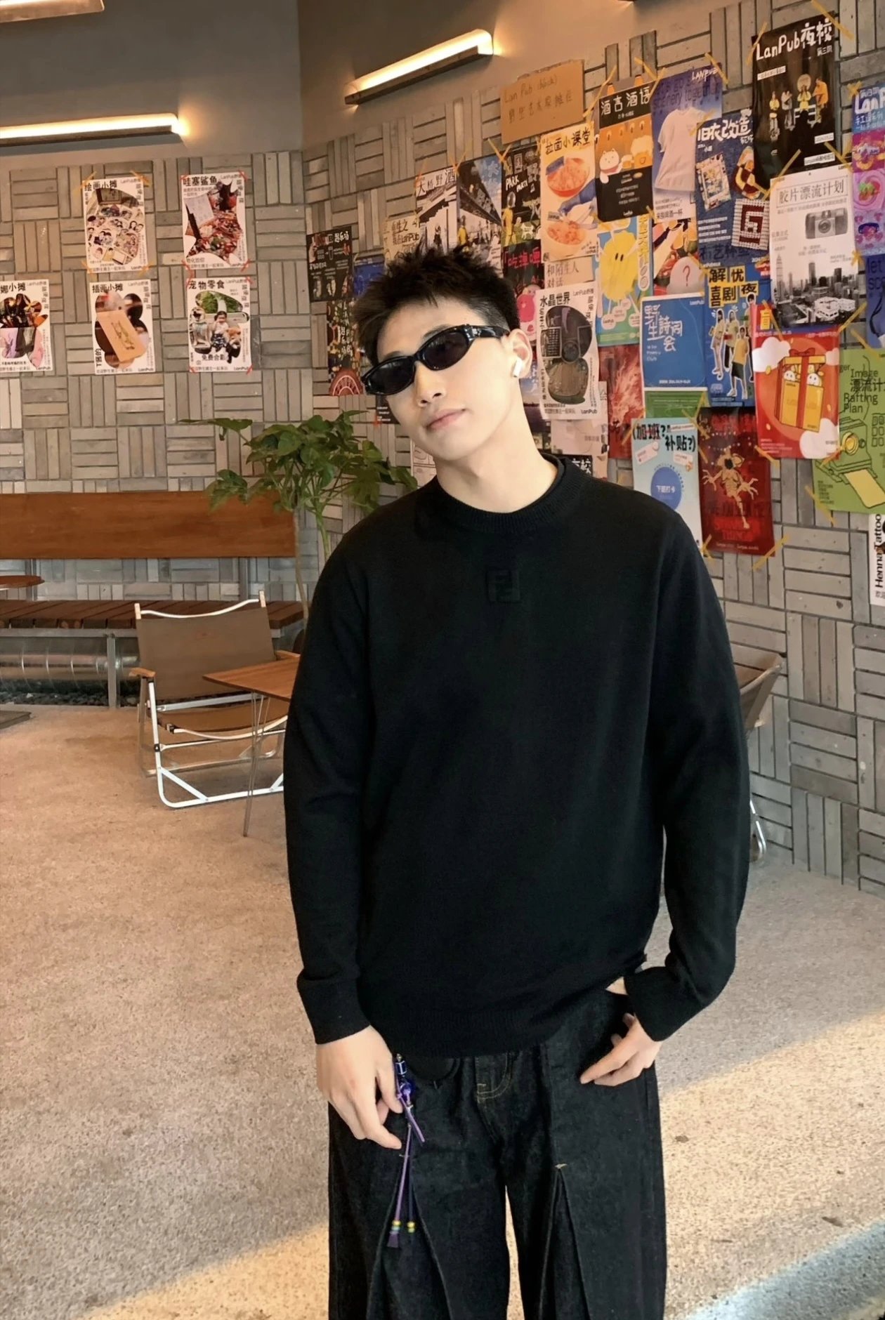 RD-C384 · Black Logo Wool Sweater showcase view 11