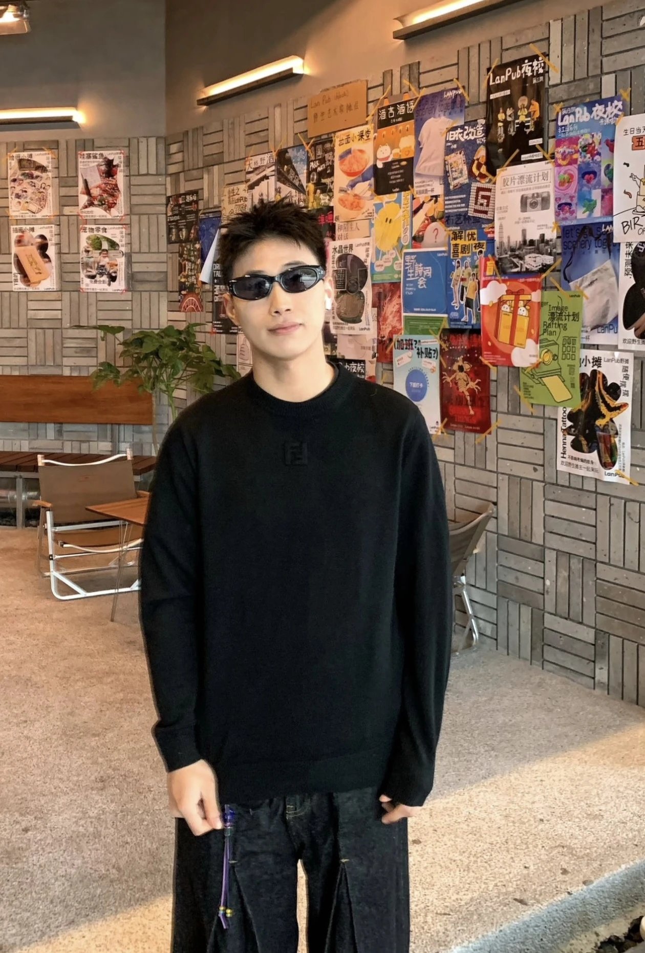 RD-C384 · Black Logo Wool Sweater showcase view 13