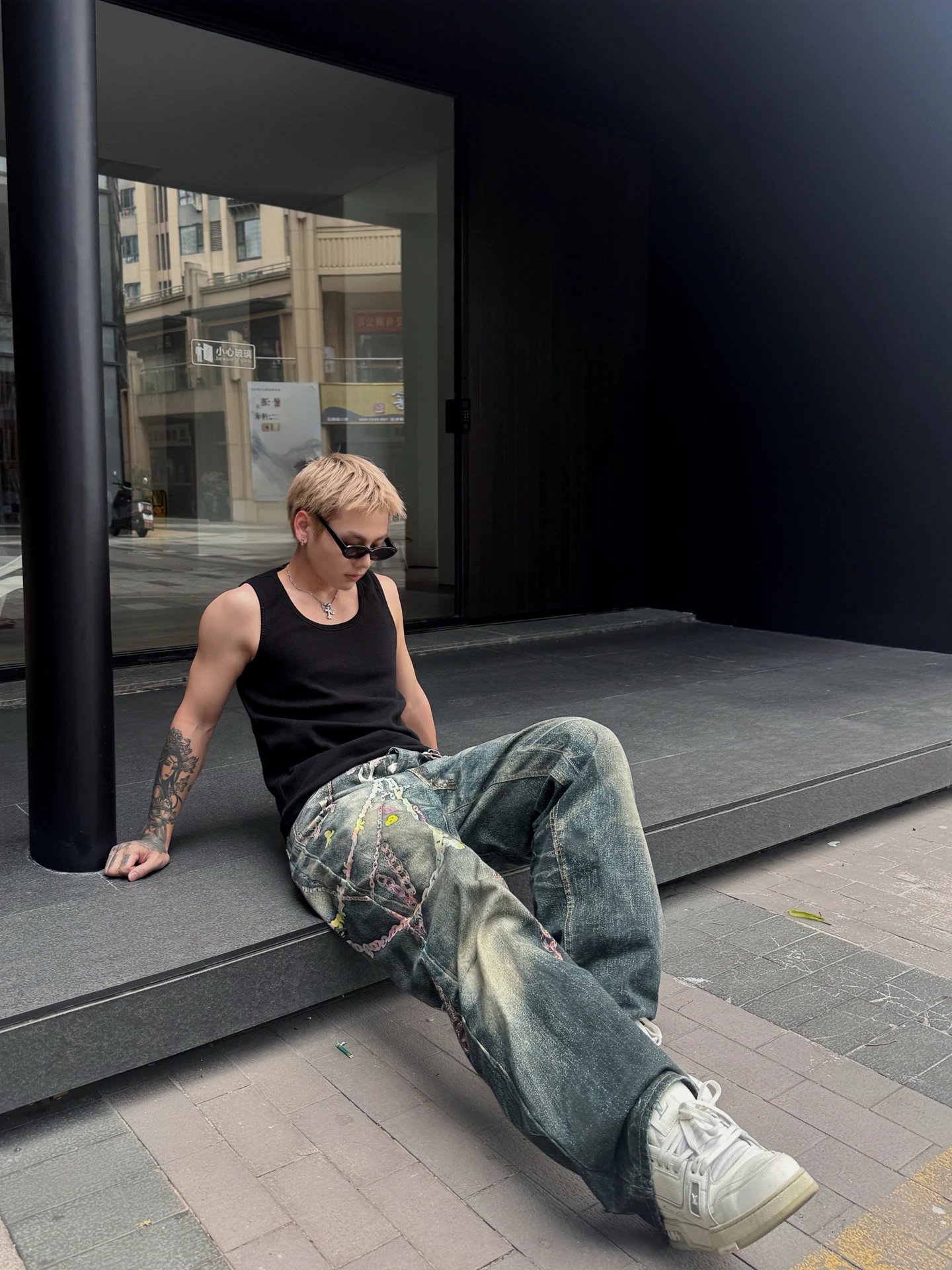 RD-C426 · 3D Candy-Chain Printed Jeans showcase view 9
