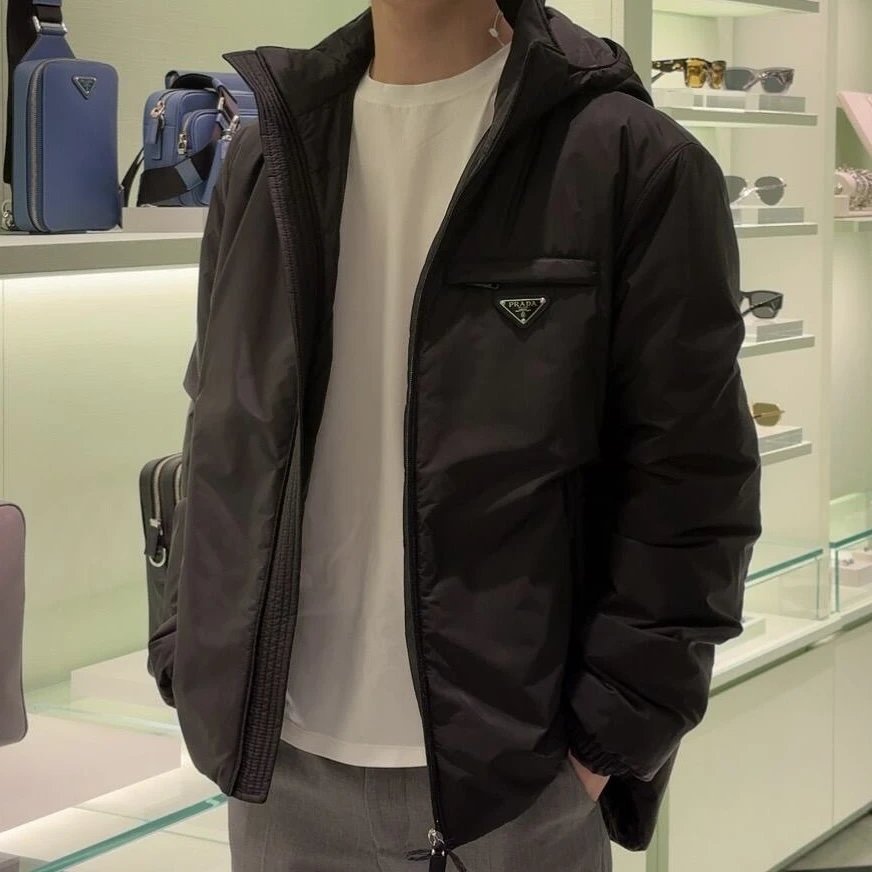 RD-C327 · Black Hooded Padded Jacket showcase view 2