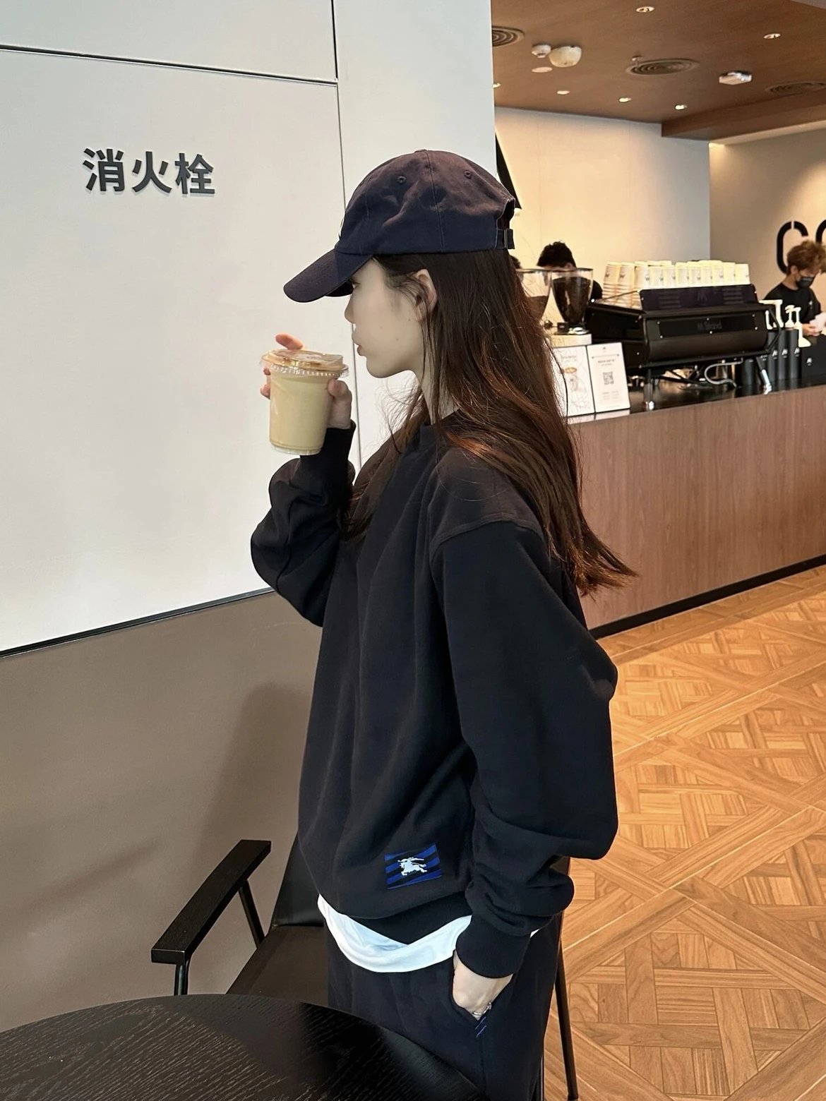 RD-C278 · Equestrian Embroidered Crewneck Sweatshirt showcase view 6