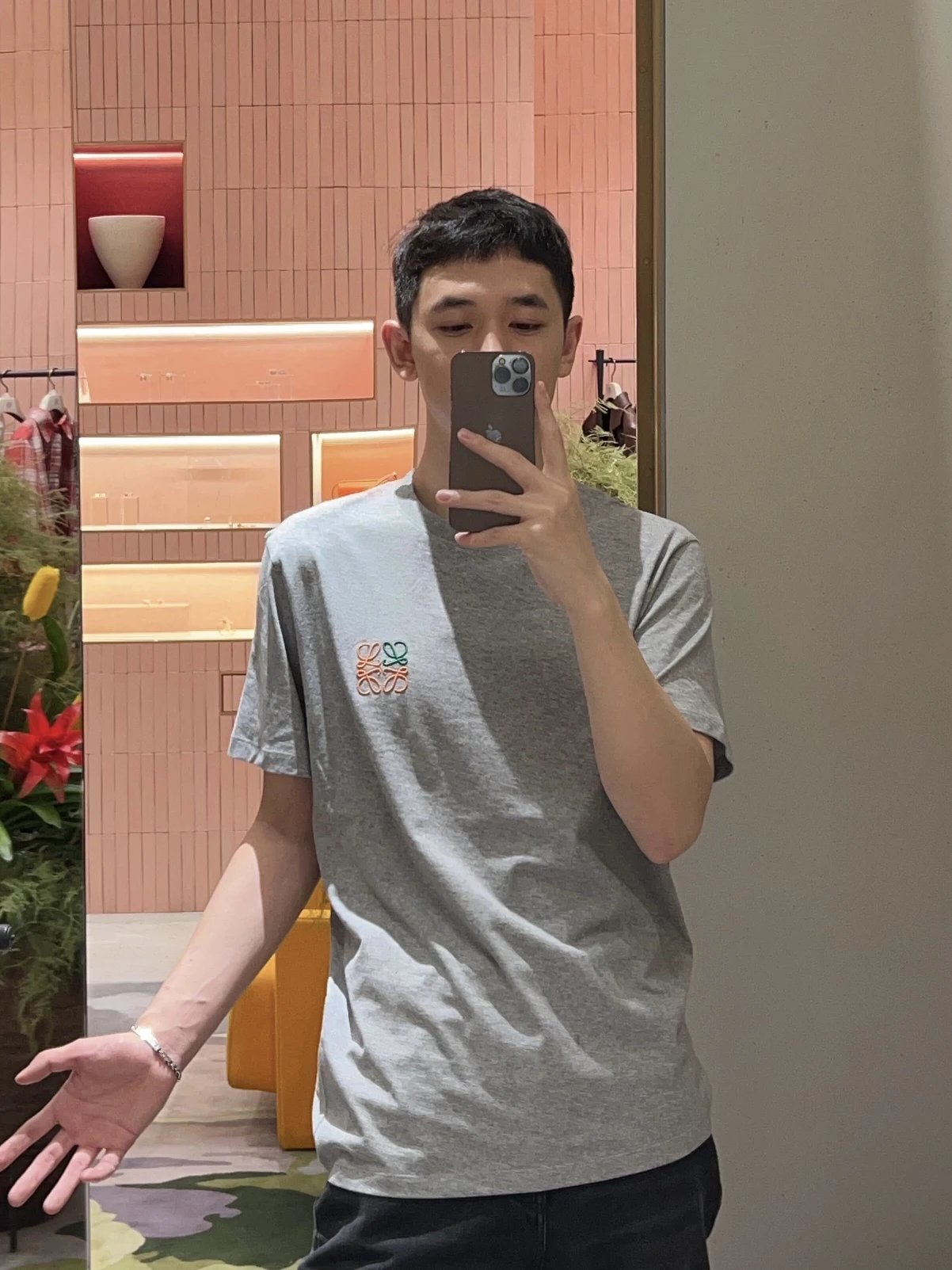 RD-C201 · Small-Logo Embroidered Crewneck T-Shirt showcase view 7