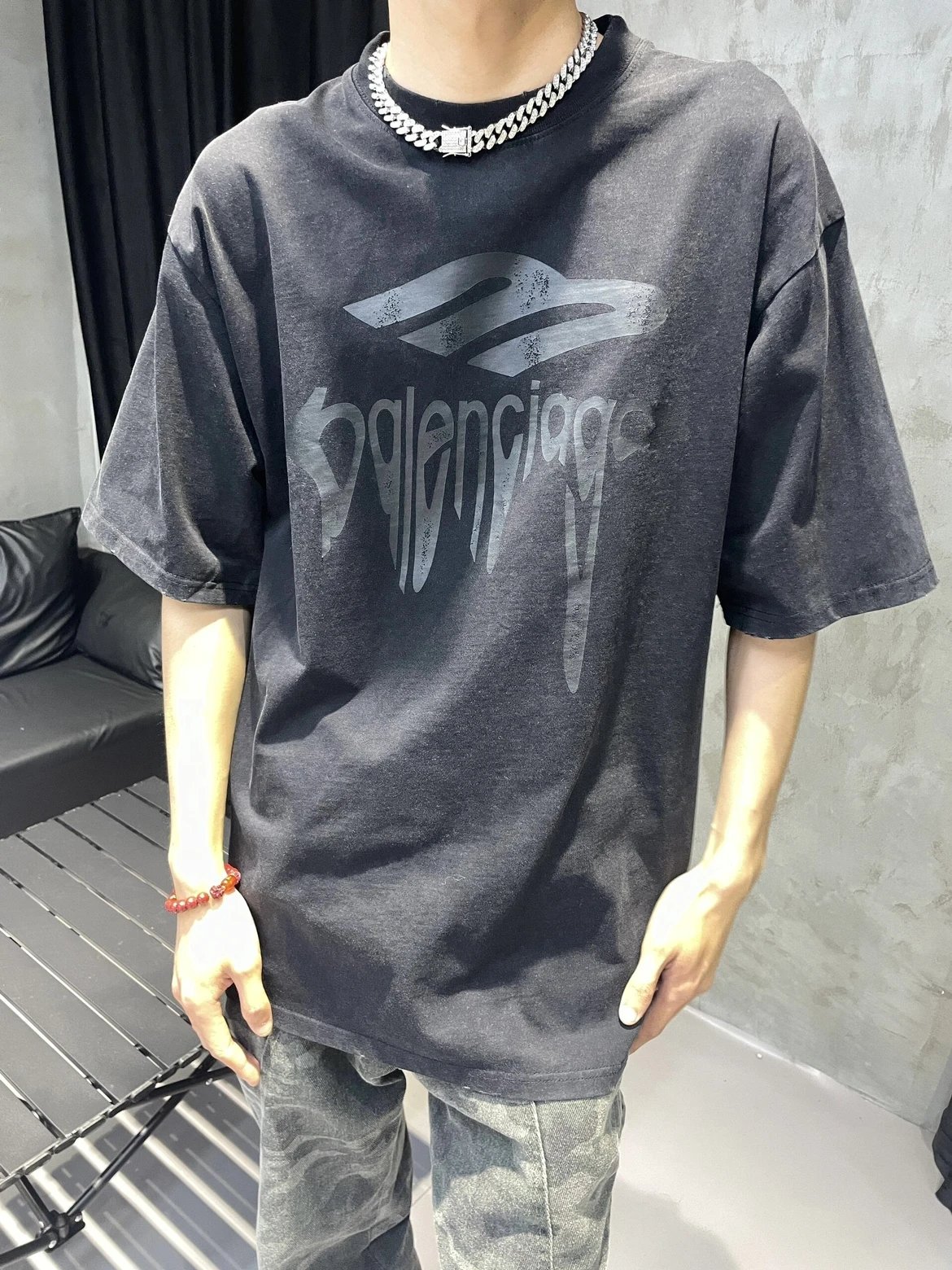 RD-C203 · 3M Distressed Oversized T-Shirt — Coal Grey showcase view 3