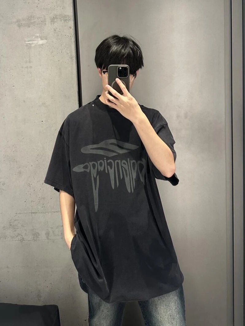 RD-C203 · 3M Distressed Oversized T-Shirt — Coal Grey showcase view 8