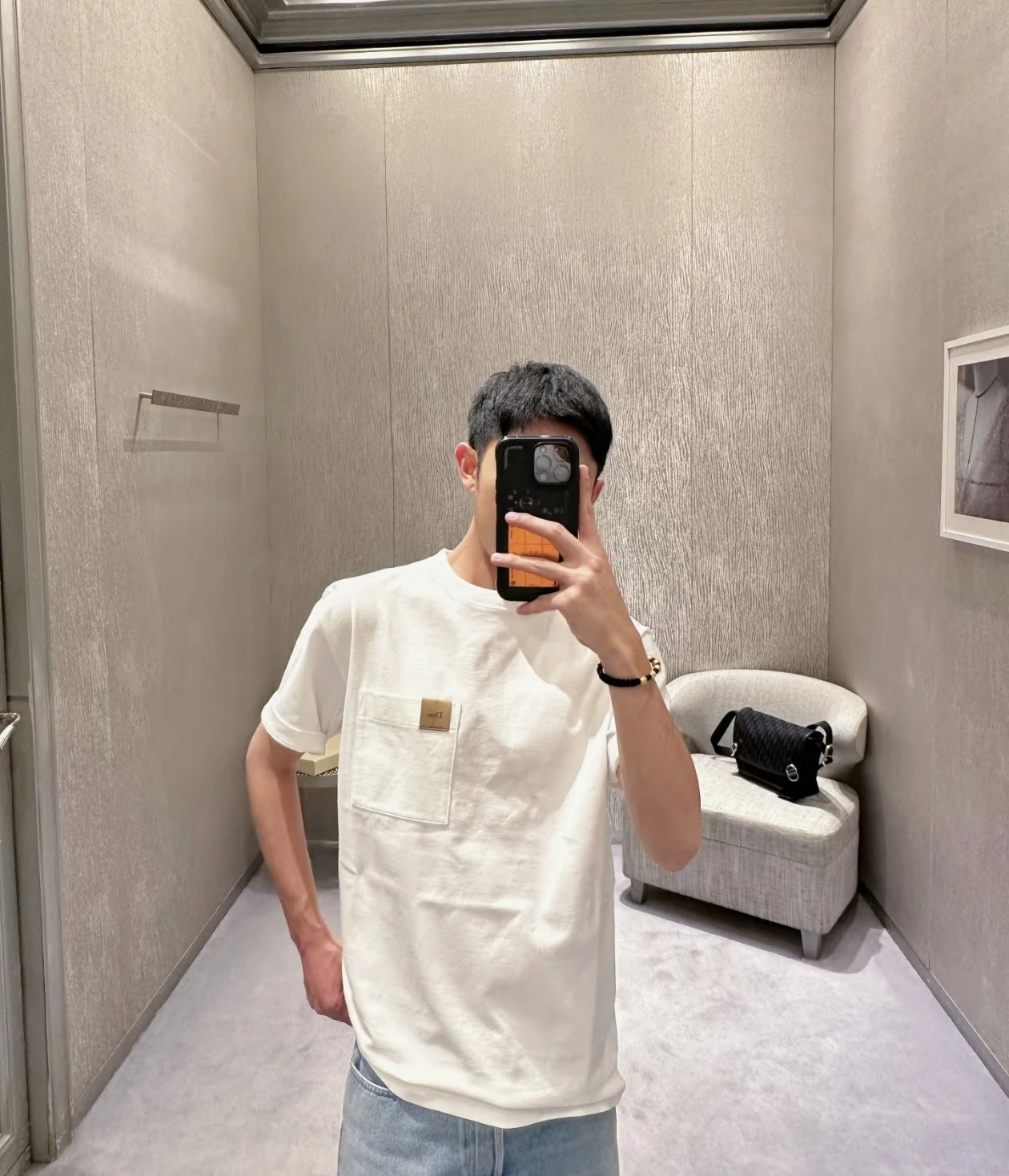 RD-C087 · Leather-Label Pocket T-Shirt showcase view 9