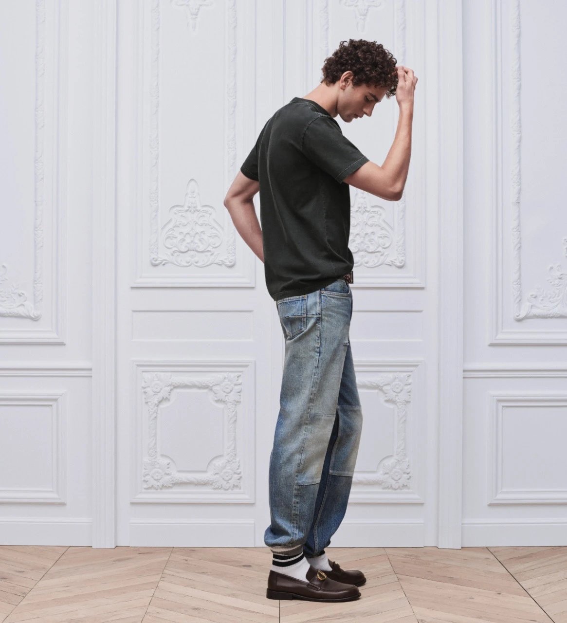 RD-C087 · Leather-Label Pocket T-Shirt showcase view 12