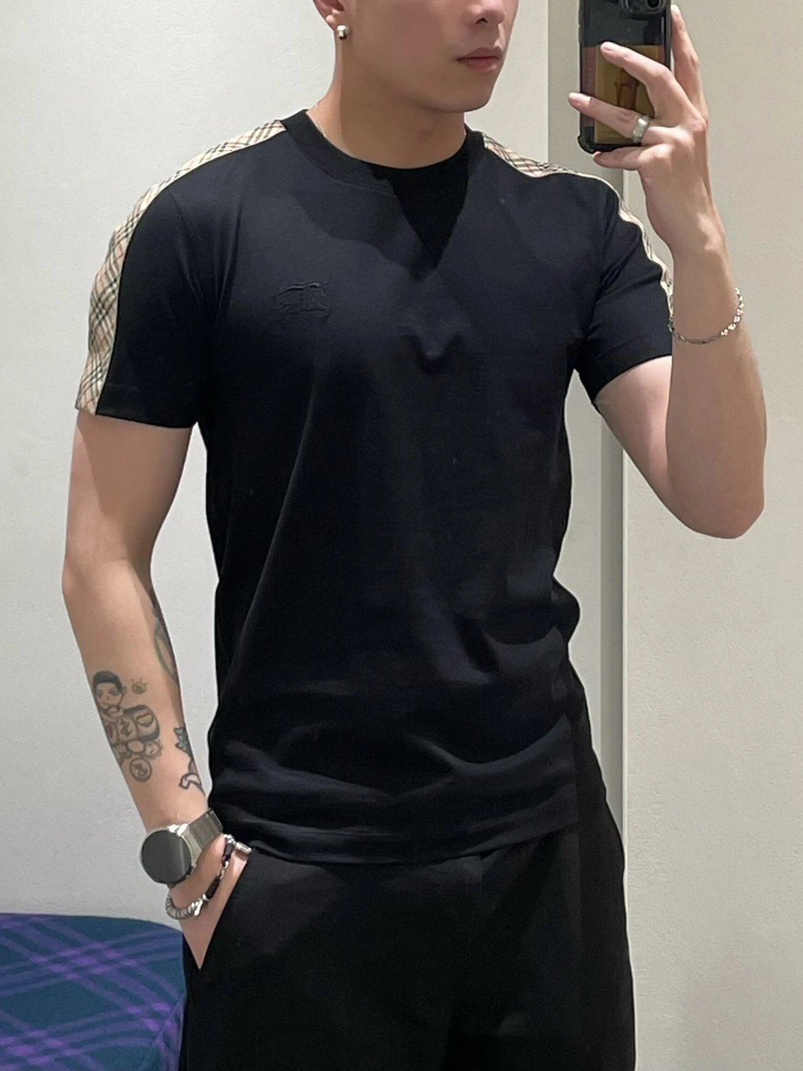 RD-C205 · Shoulder Check-Trim Crew-Neck T-Shirt showcase view 3