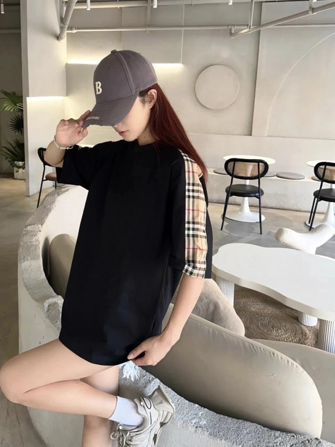 RD-C205 · Shoulder Check-Trim Crew-Neck T-Shirt showcase view 5