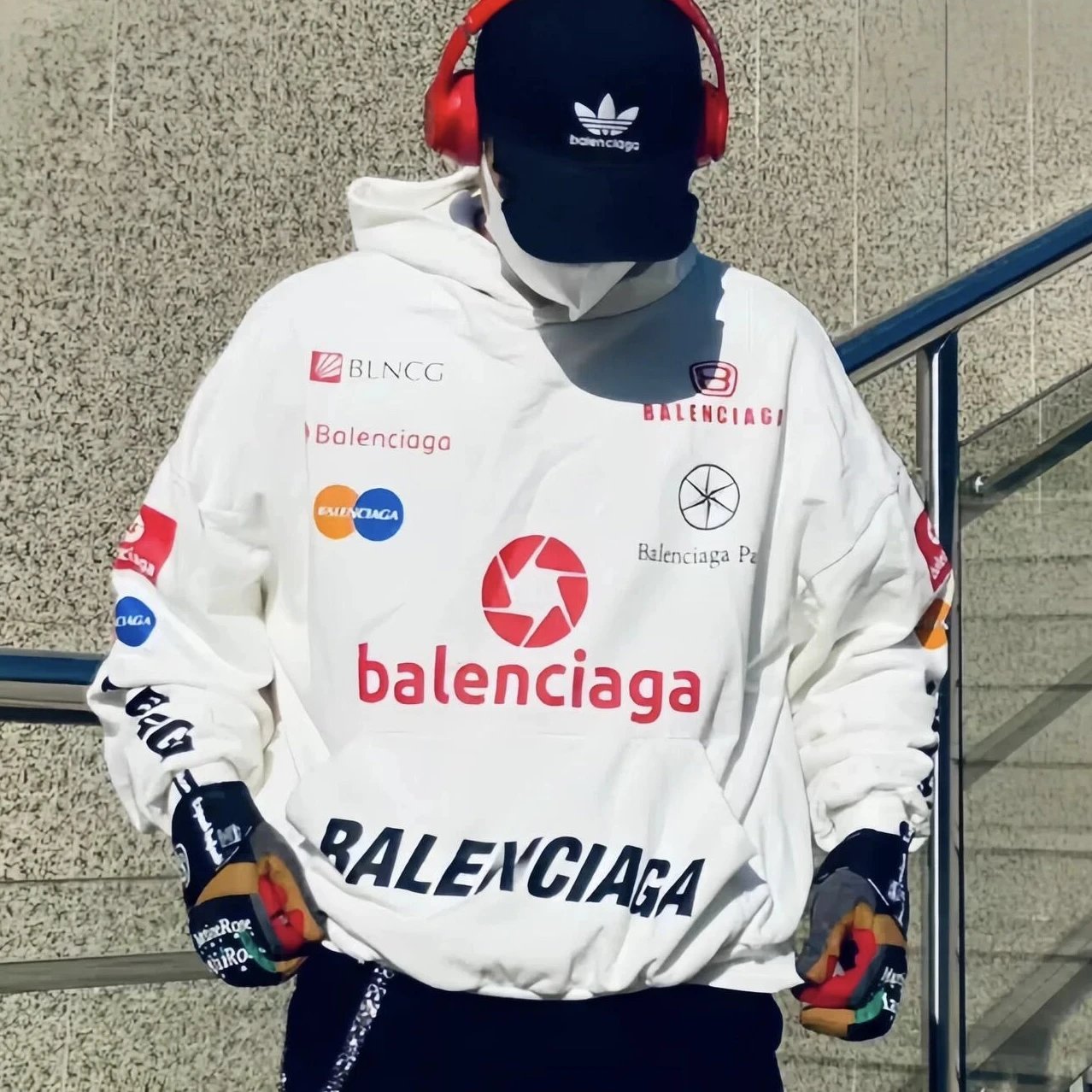 RD-C279 · Multi-Logo White Hoodie showcase view 1