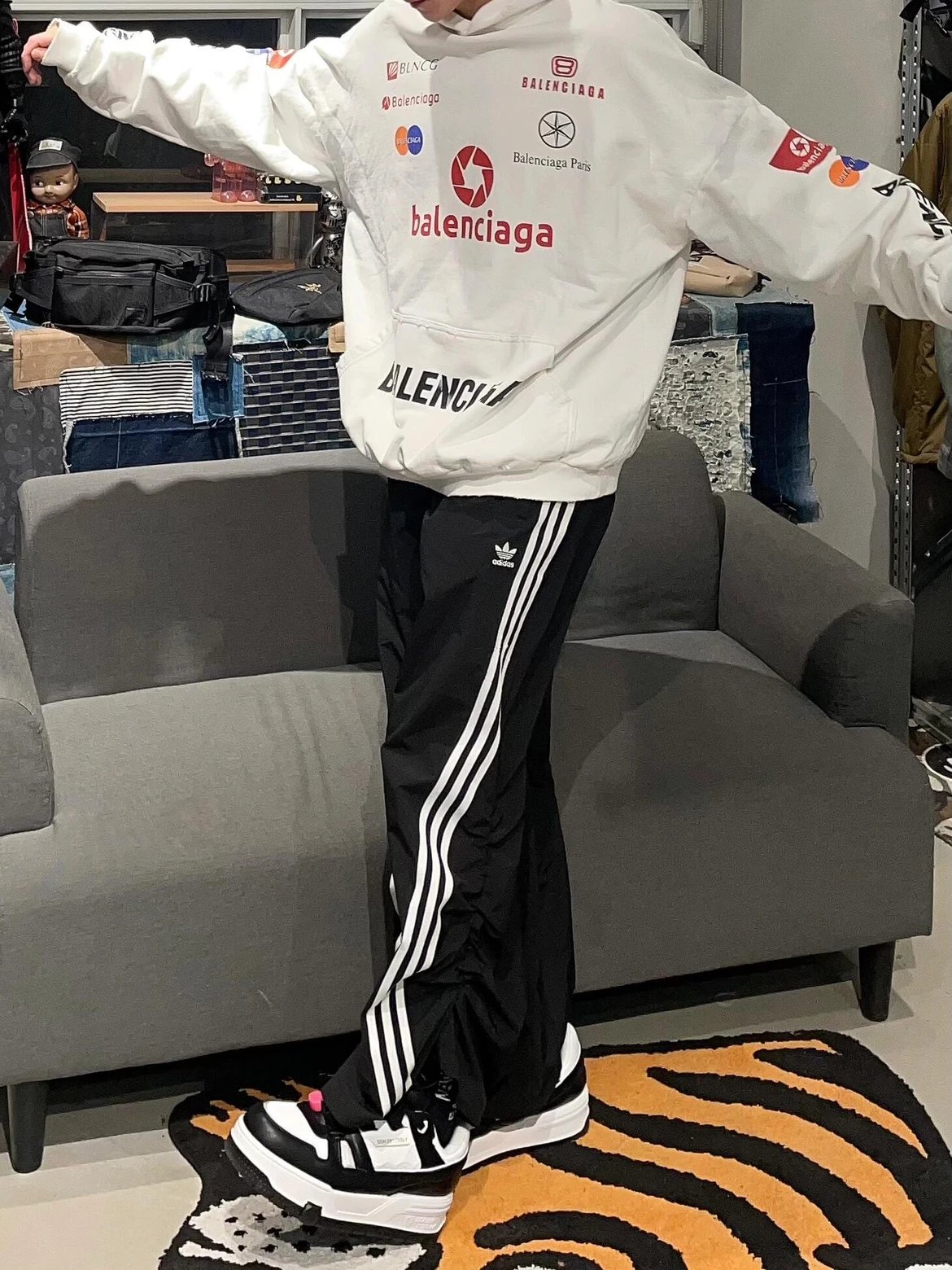RD-C279 · Multi-Logo White Hoodie showcase view 3