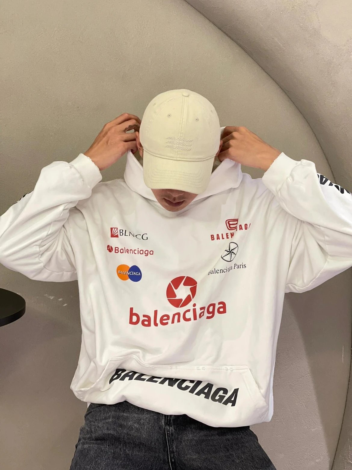 RD-C279 · Multi-Logo White Hoodie showcase view 6