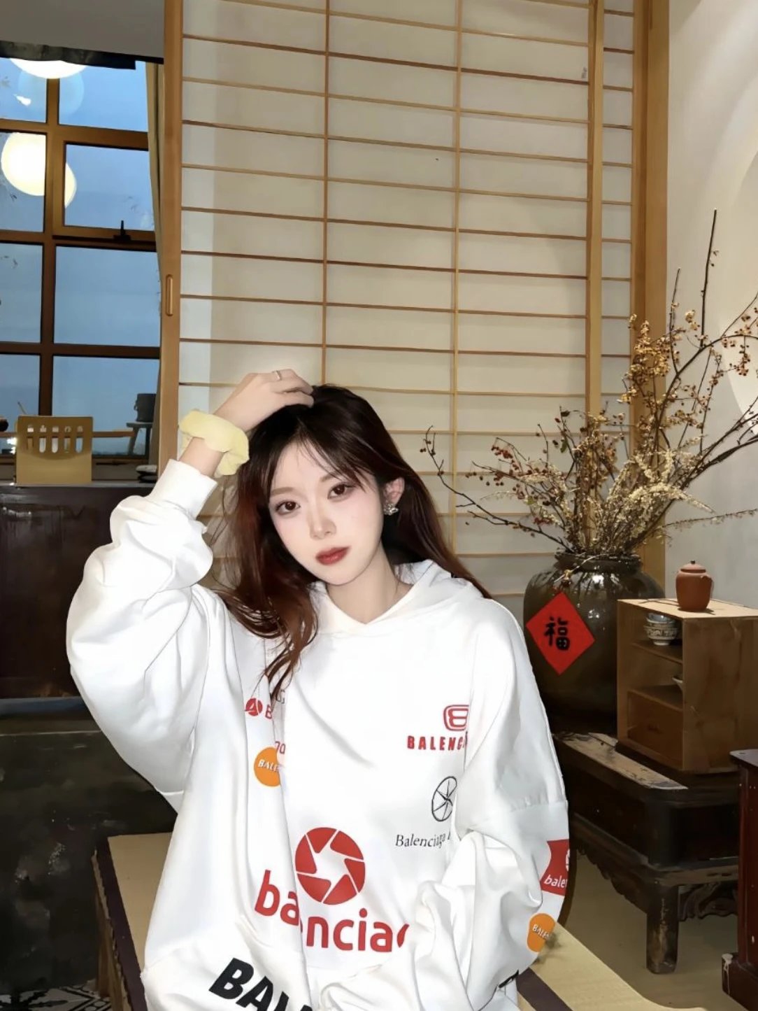 RD-C279 · Multi-Logo White Hoodie showcase view 10