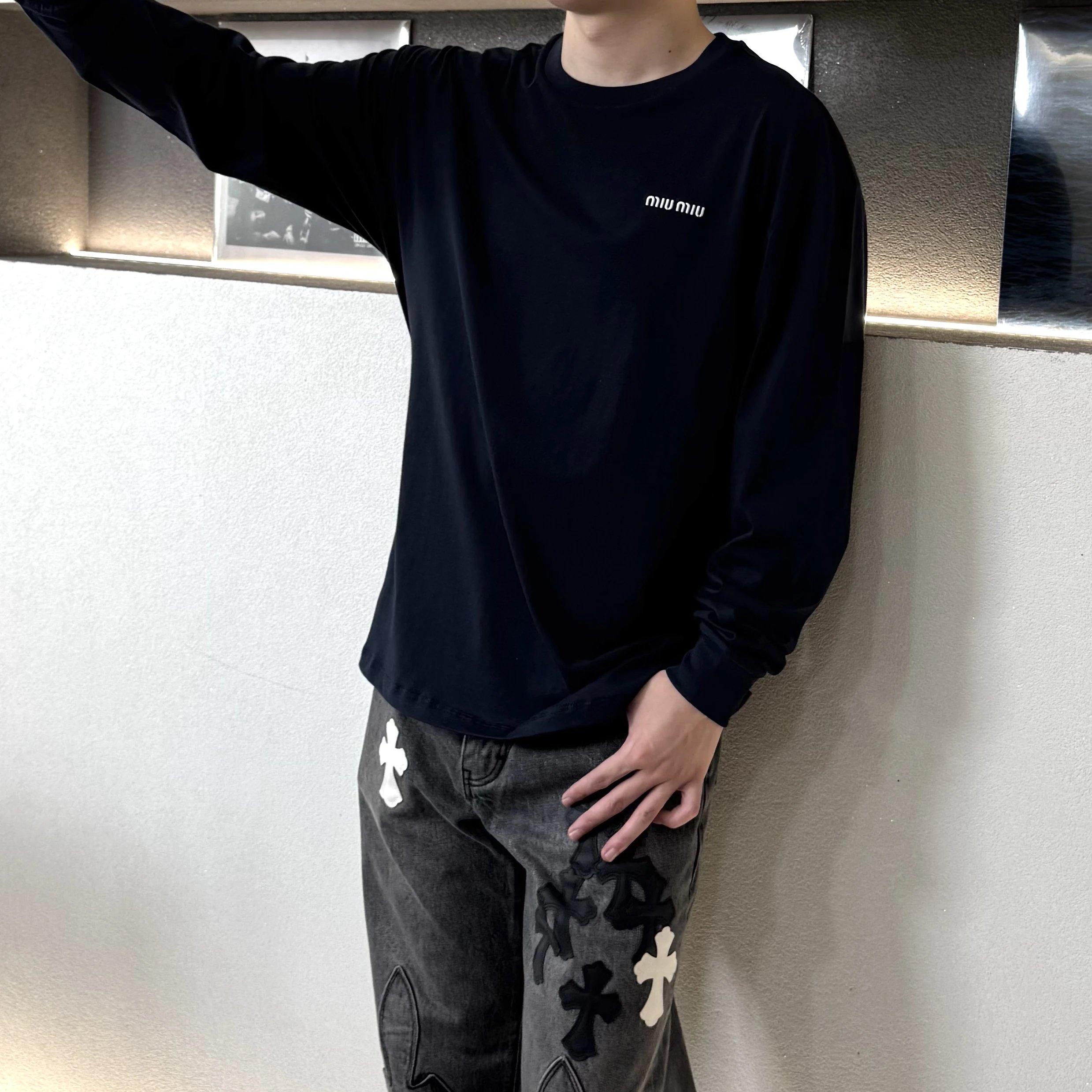 RD-C405 · Embroidered Long-Sleeve Top showcase view 5