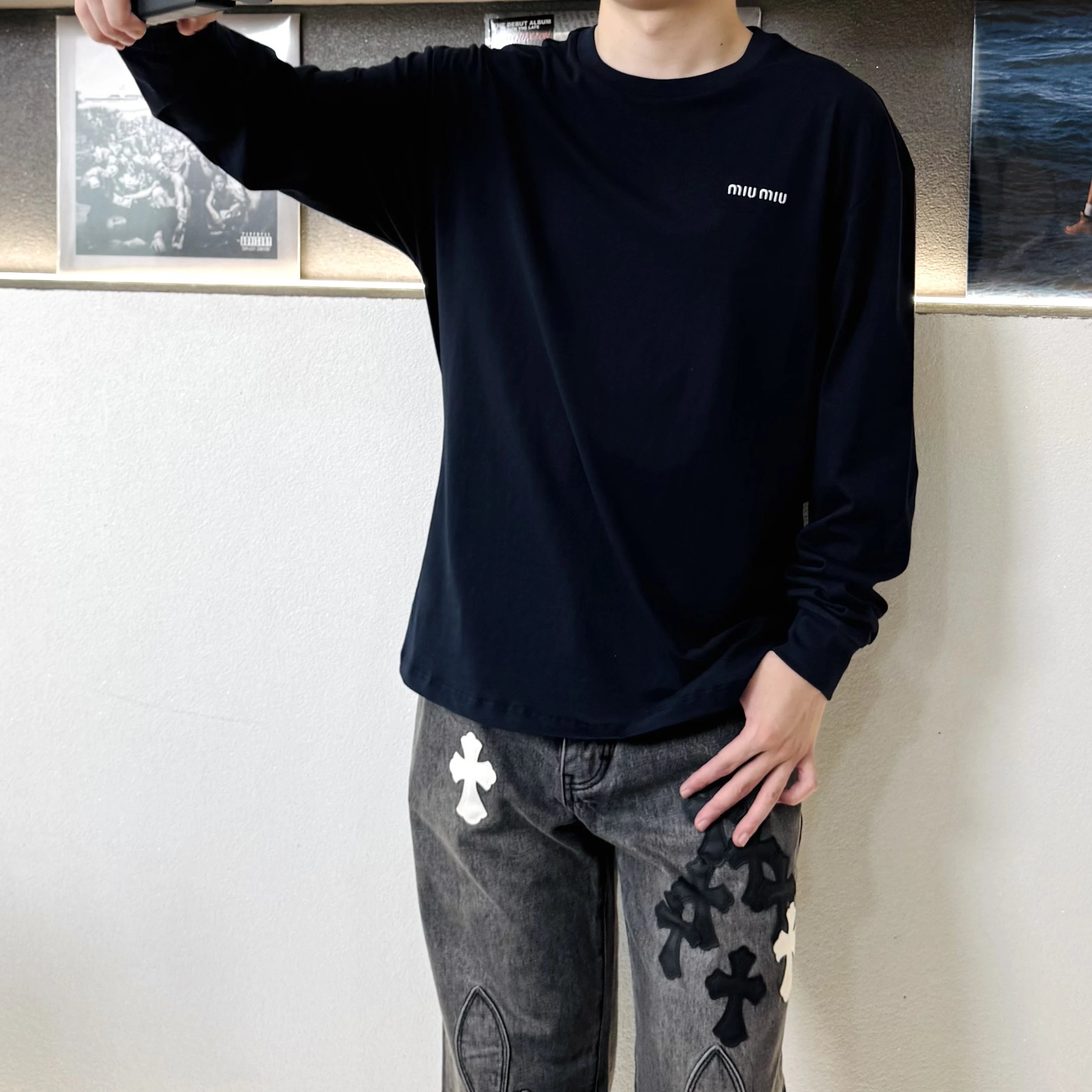 RD-C405 · Embroidered Long-Sleeve Top showcase view 6