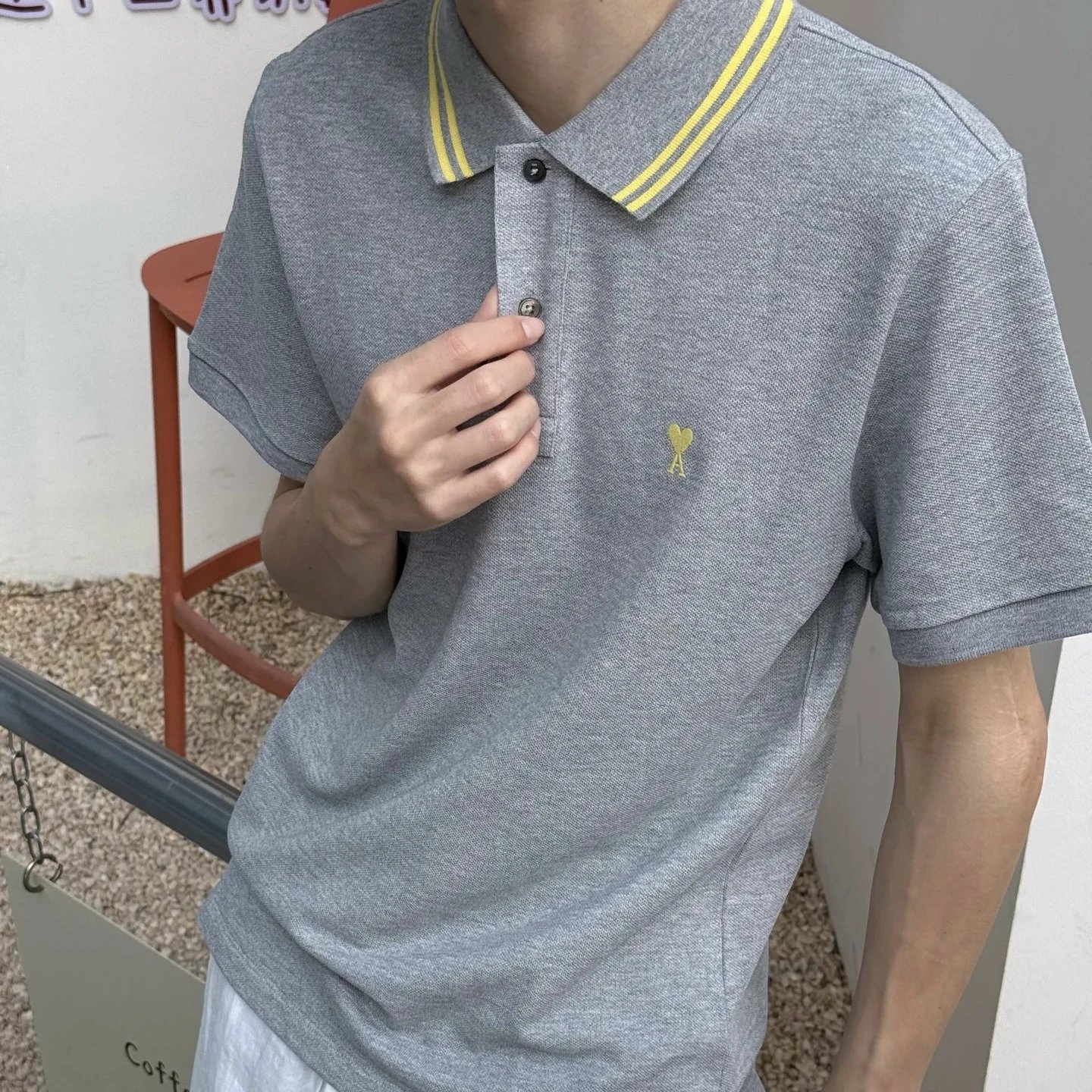RD-C111 · Contrast-Stripe Heart Embroidery Polo showcase view 2