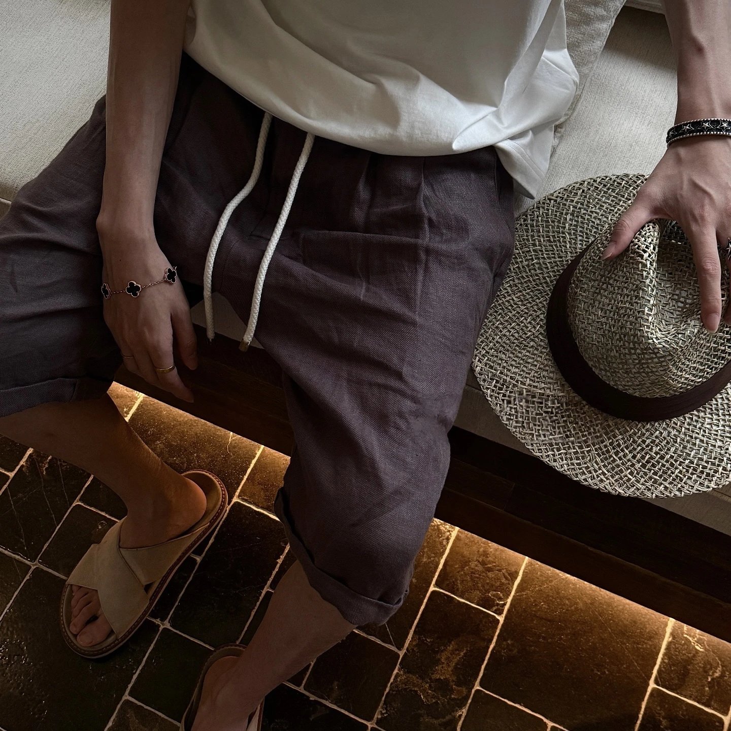 RD-C301 · Linen Bermuda Shorts showcase view 1