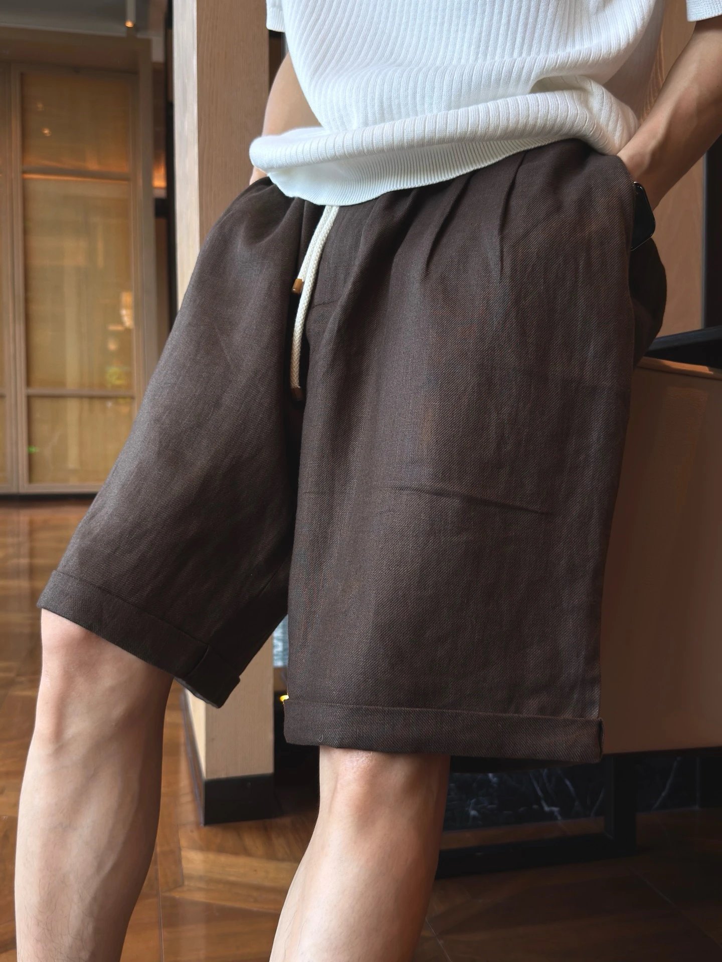 RD-C301 · Linen Bermuda Shorts showcase view 2
