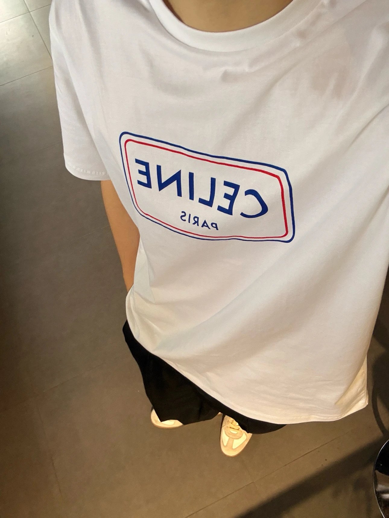 RD-C092 · Box Logo Short-Sleeve T-Shirt showcase view 1