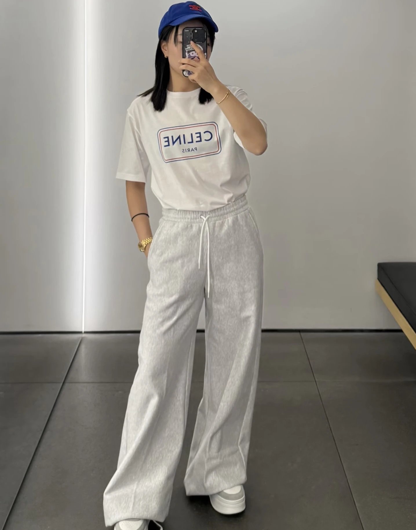 RD-C092 · Box Logo Short-Sleeve T-Shirt showcase view 11