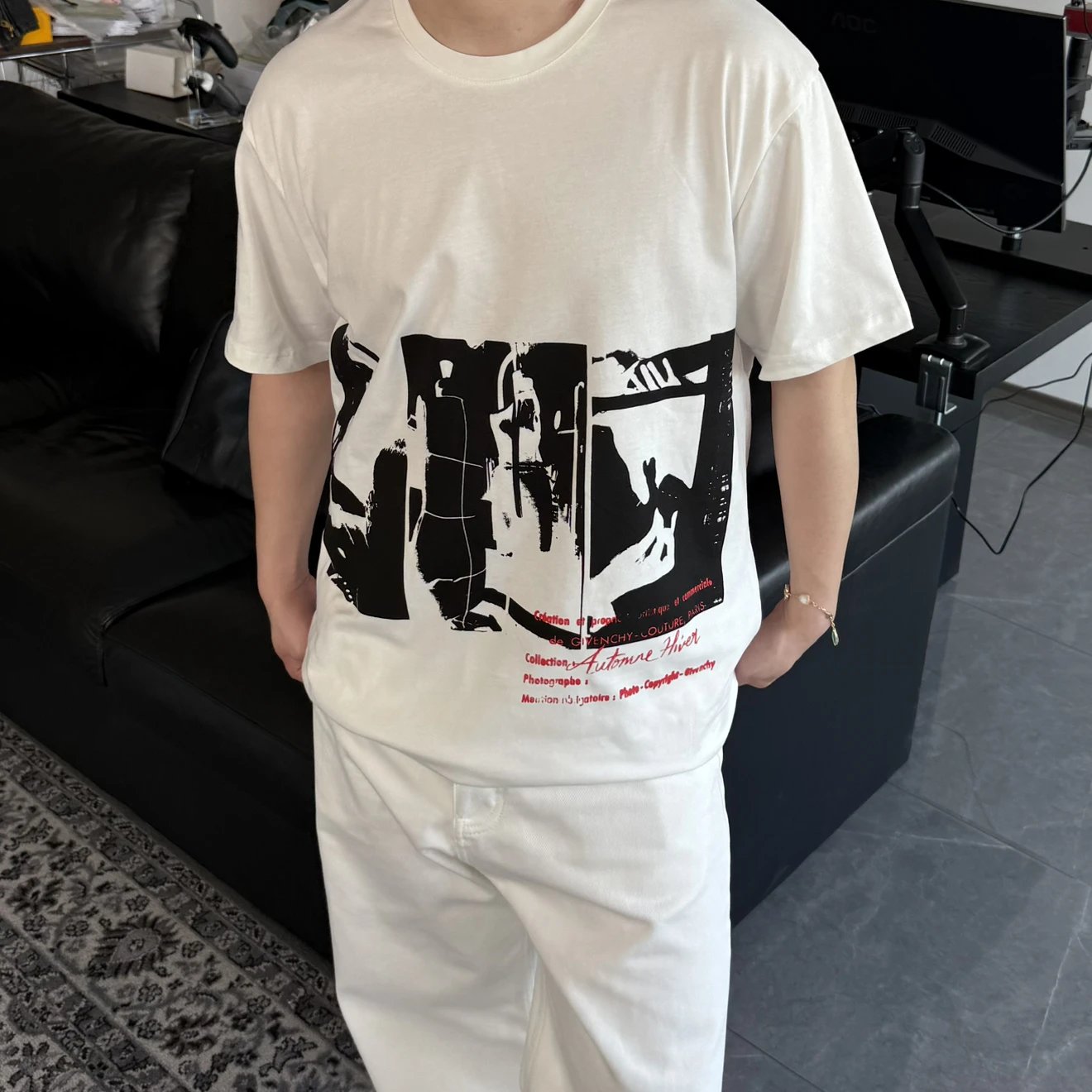 RD-C089 · Graphic T-Shirt showcase view 1