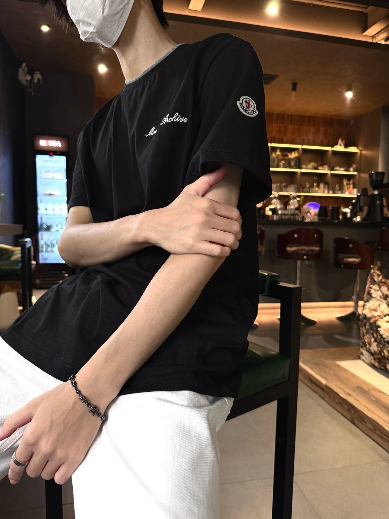 RD-C083 · Contrast-Collar T-Shirt showcase view 2