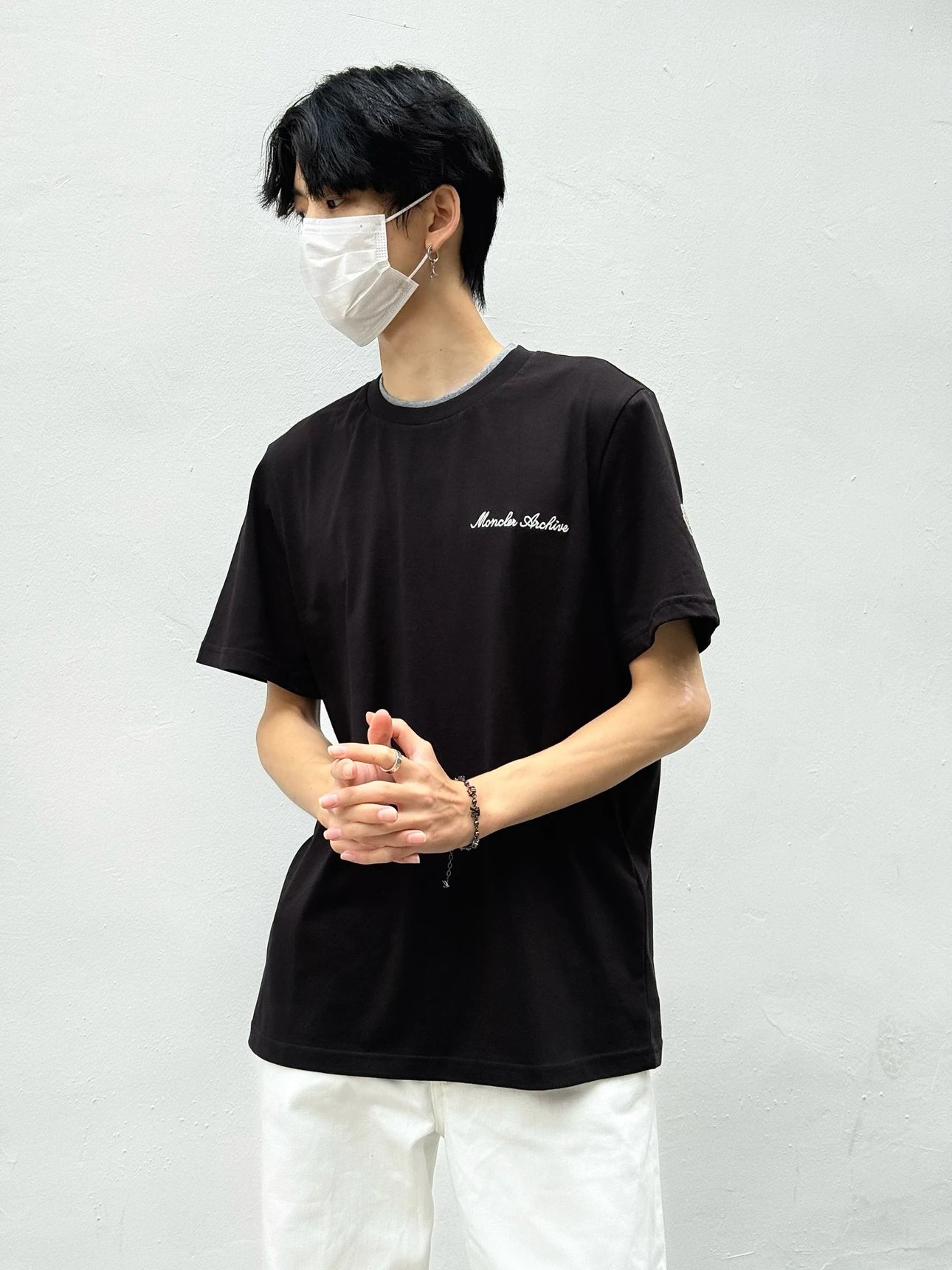 RD-C083 · Contrast-Collar T-Shirt showcase view 6