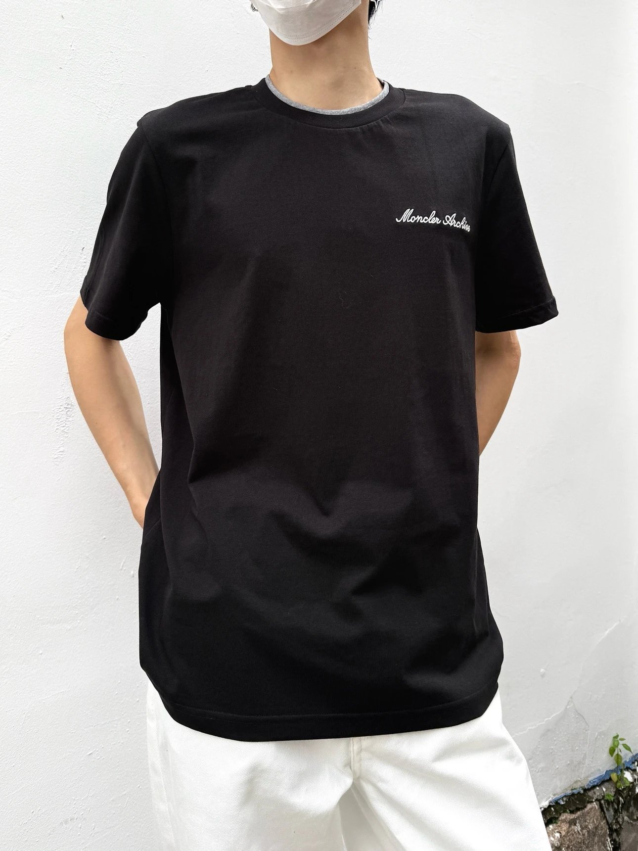 RD-C083 · Contrast-Collar T-Shirt showcase view 7