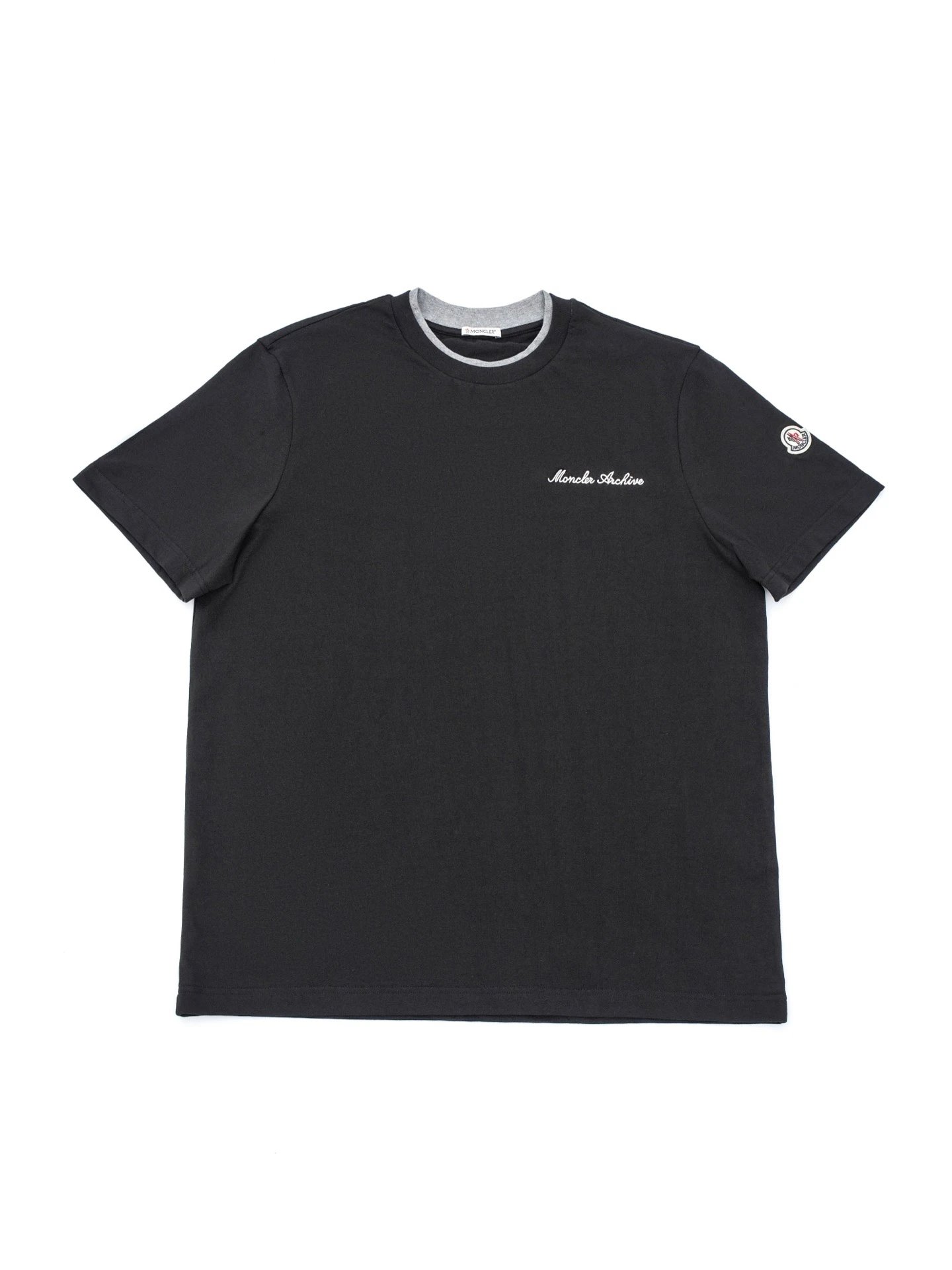 RD-C083 · Contrast-Collar T-Shirt showcase view 17