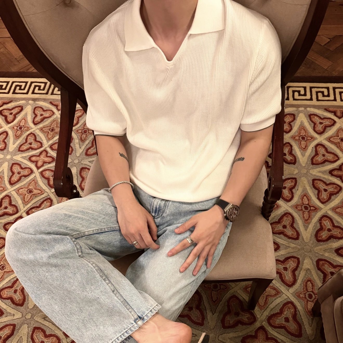 RD-C388 · Seagull-Collar Short-Sleeve Knit showcase view 1
