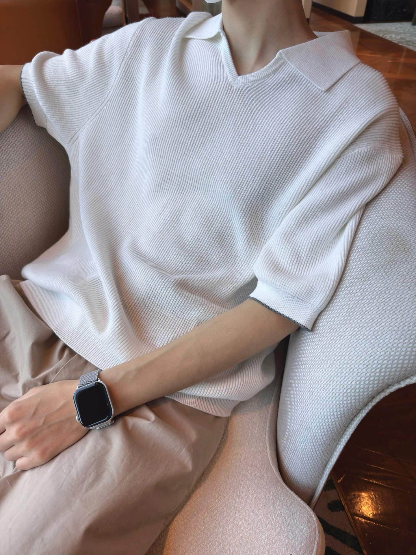 RD-C388 · Seagull-Collar Short-Sleeve Knit showcase view 13